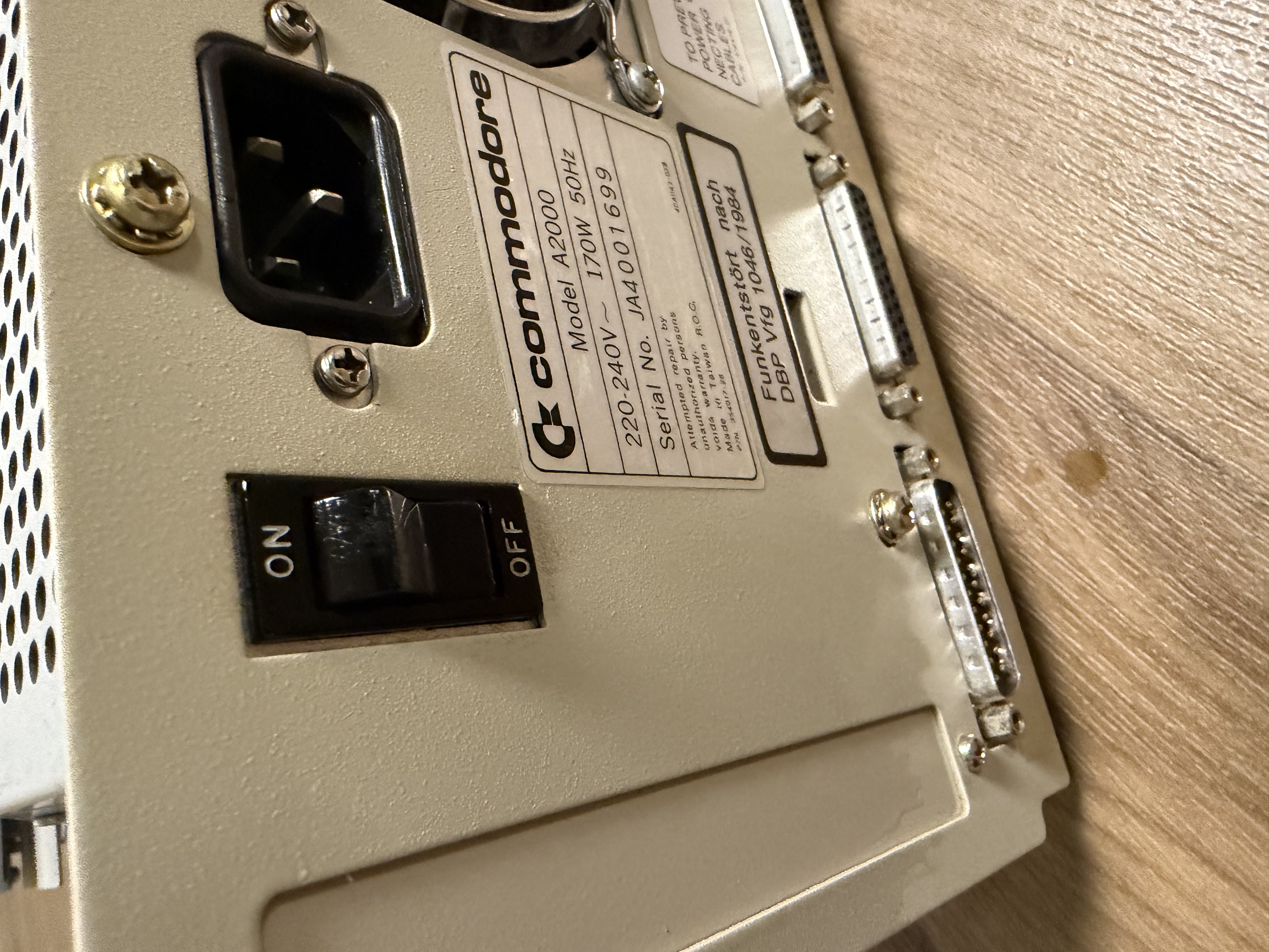 img18: Schalterbereich nach der Reinigung