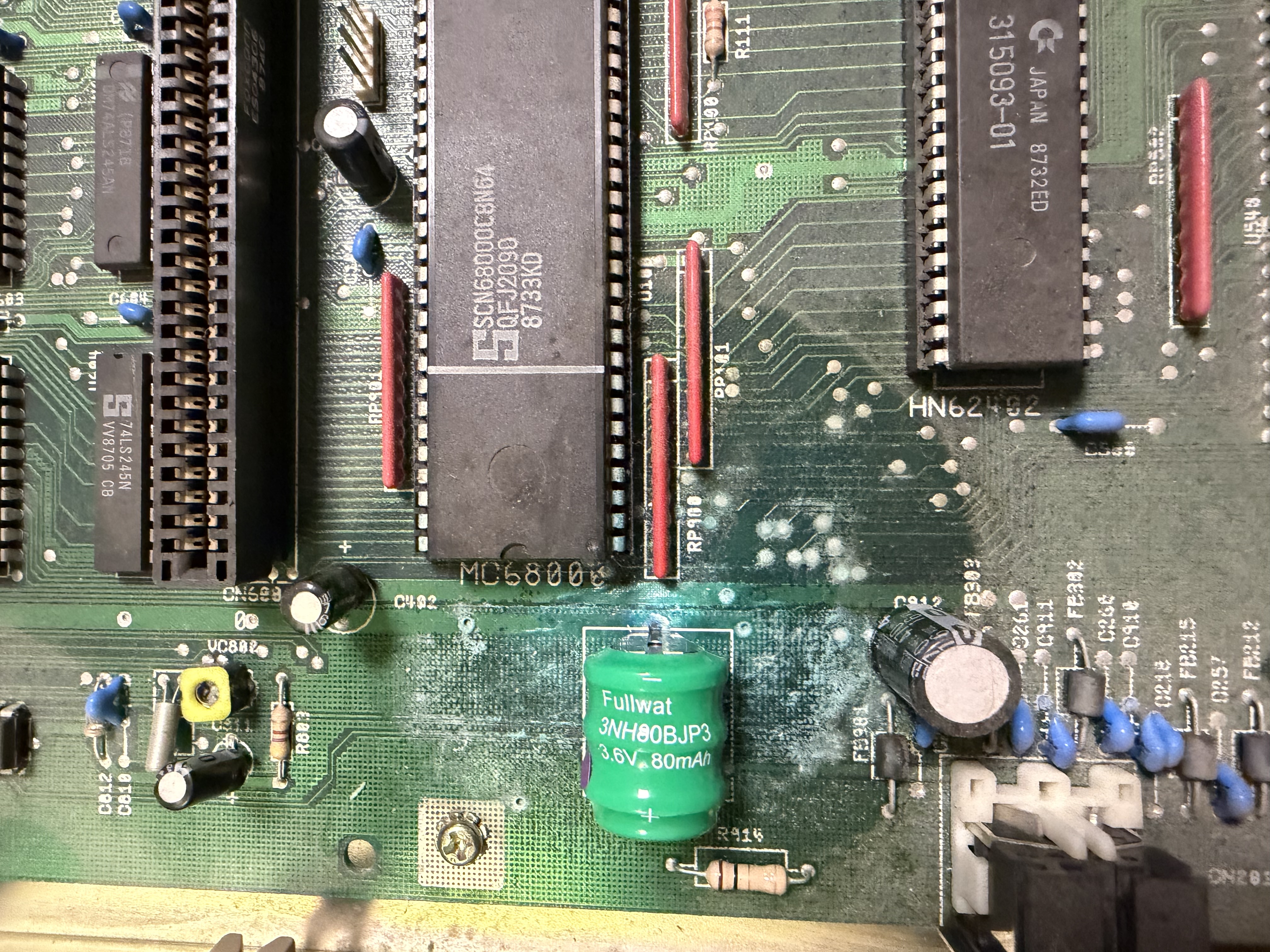 img4: Akku Close-up (Lauge/Schäden)