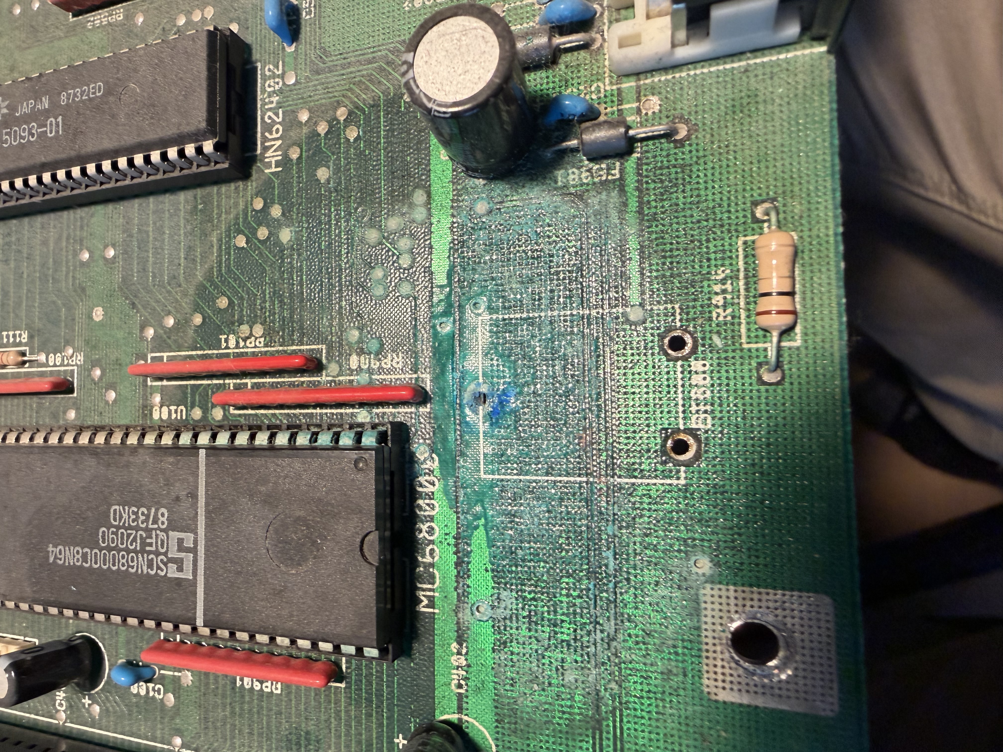 img6: CPU/Sockel korrodiert