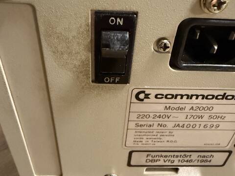 img17: Schalterbereich vor der Reinigung