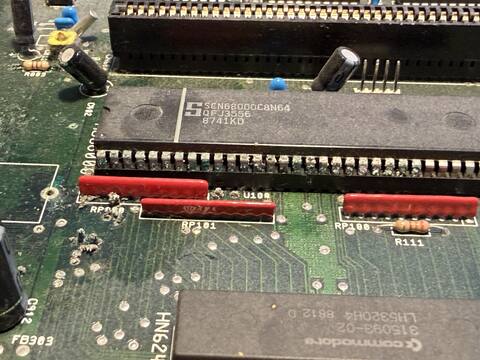 img4: Akku raus, CPU-Sockel von der Seite