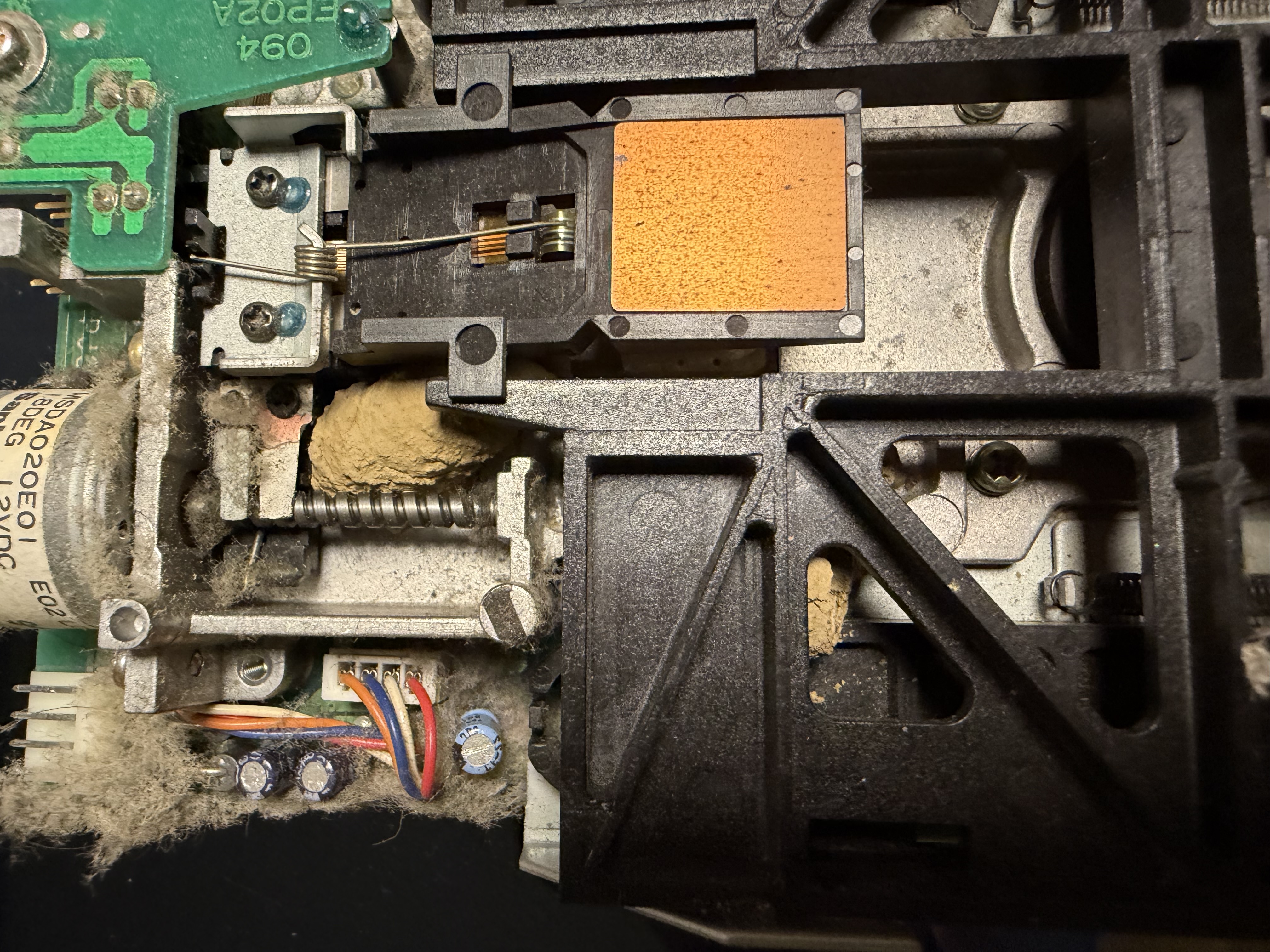 img8: Linkes Laufwerk offen