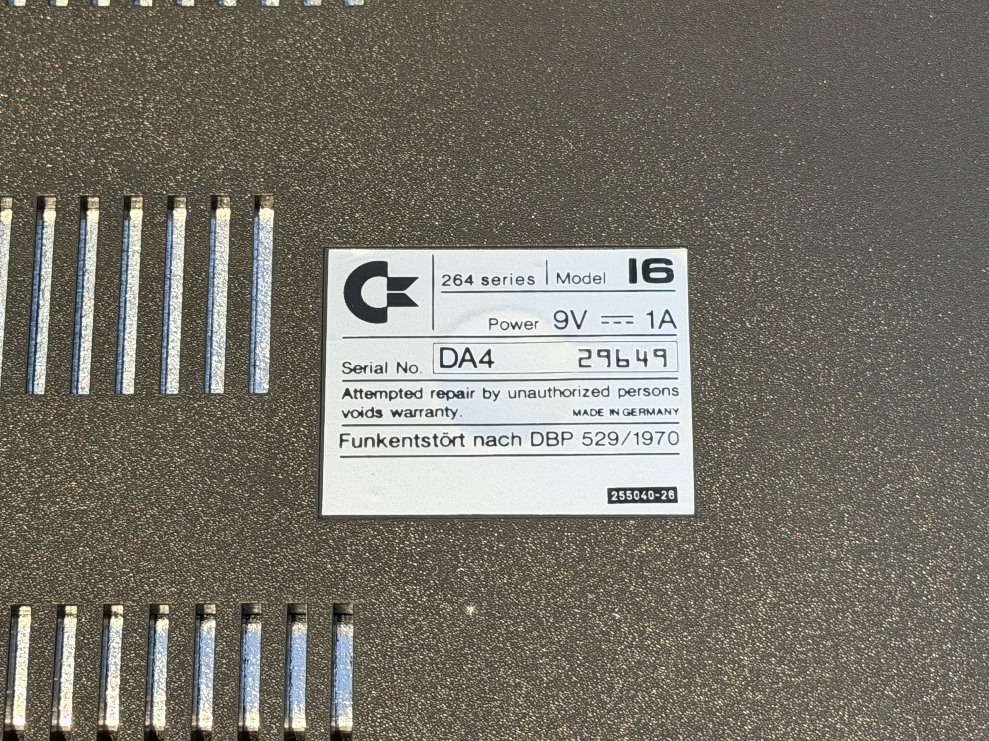 img3: Typenschild (Close-up)